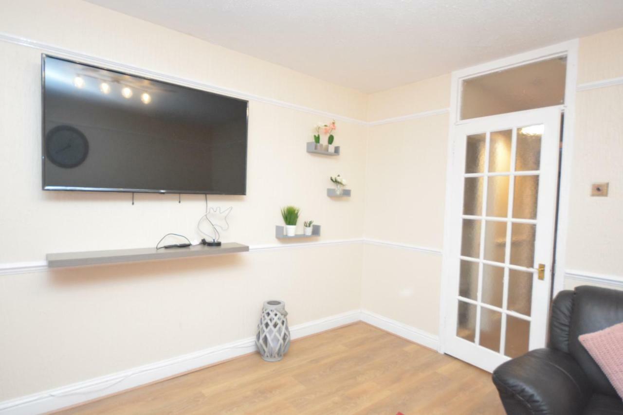 Four Bedroom Townhouse 12 Minutes Walk To Excel Exhibition Centre Λονδίνο Εξωτερικό φωτογραφία