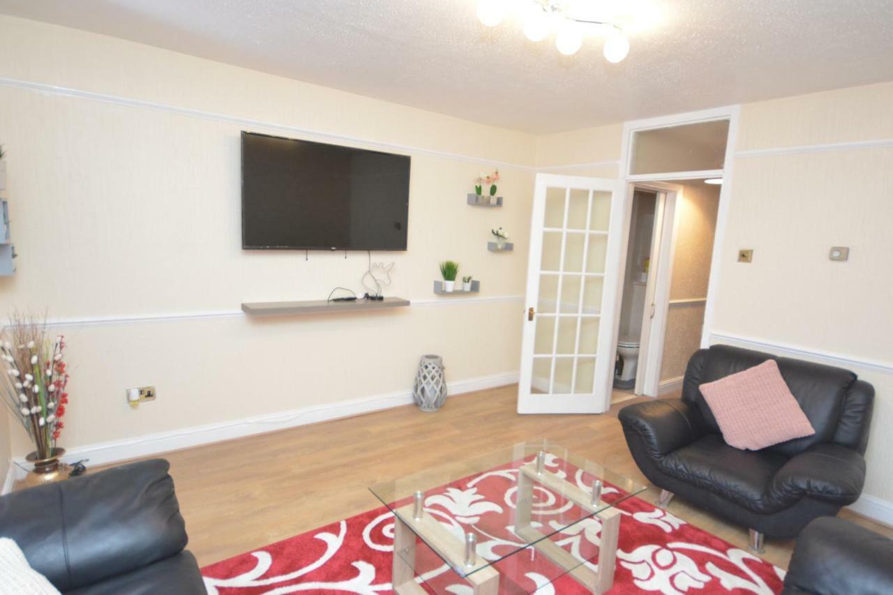 Four Bedroom Townhouse 12 Minutes Walk To Excel Exhibition Centre Λονδίνο Εξωτερικό φωτογραφία
