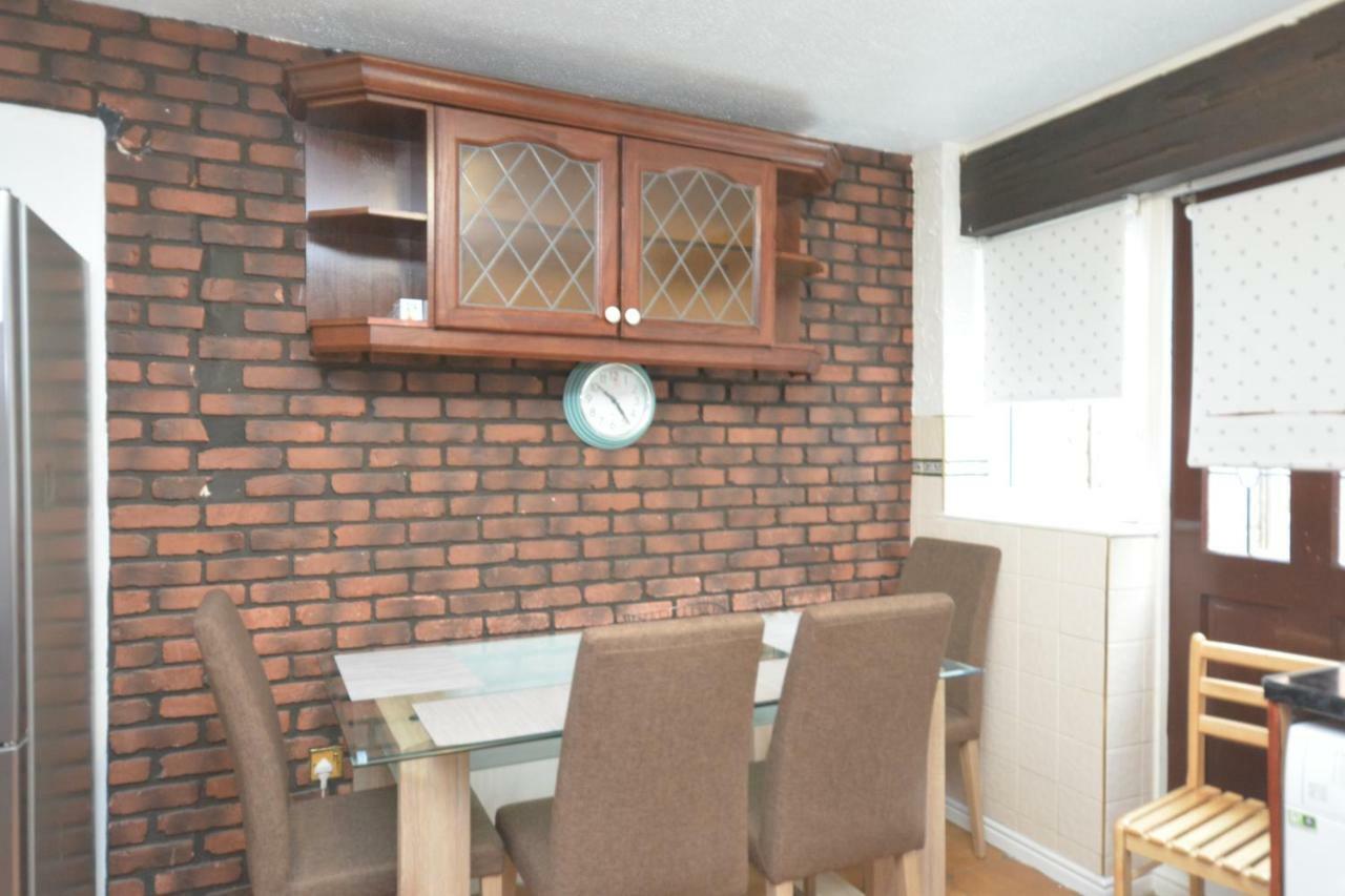 Four Bedroom Townhouse 12 Minutes Walk To Excel Exhibition Centre Λονδίνο Εξωτερικό φωτογραφία